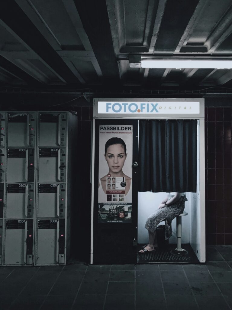 Elegant Touches with Wellingtons Portable Photo Booths